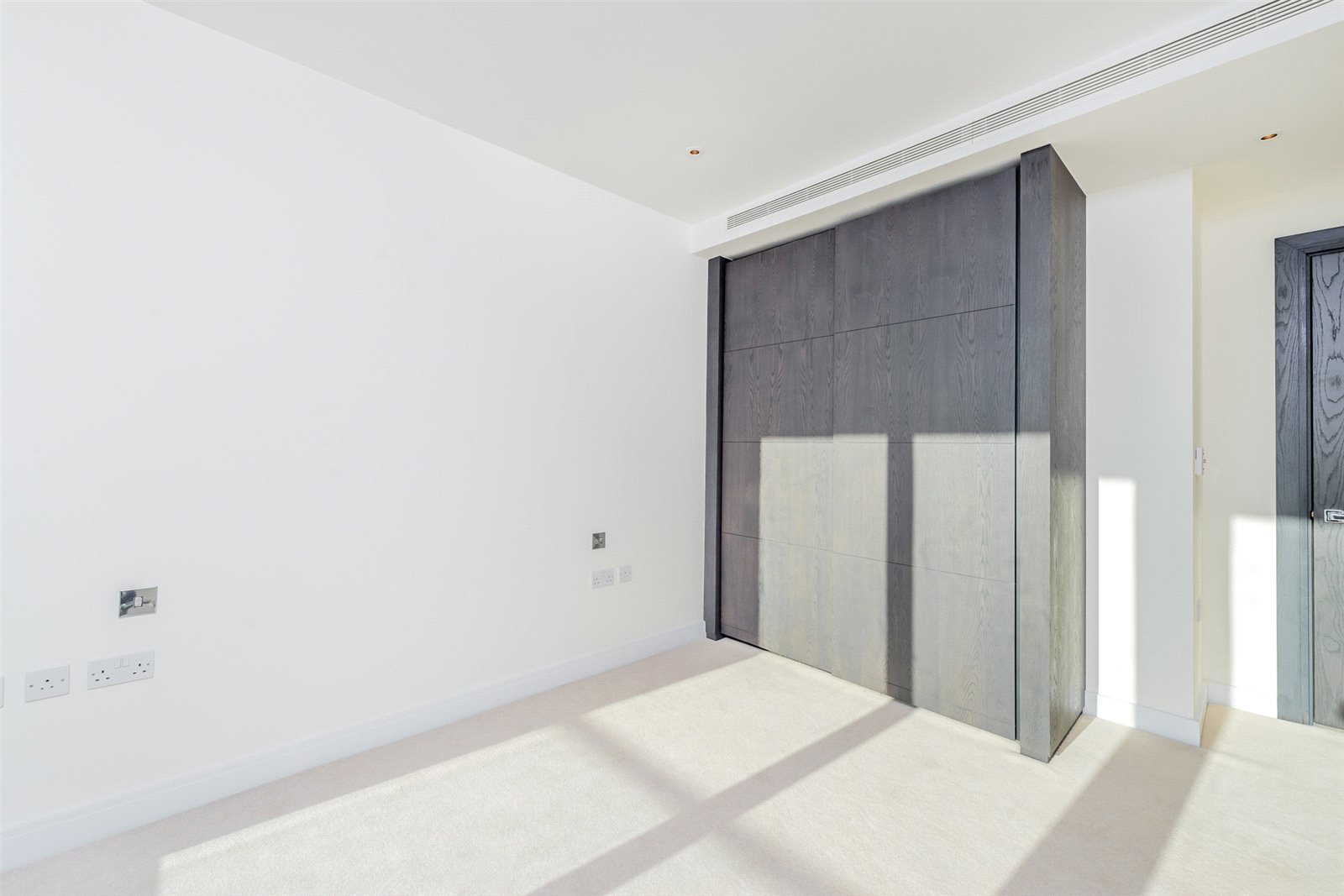 Cascade Court, Vista, 1 Sopwith Way, SW11, photo 11