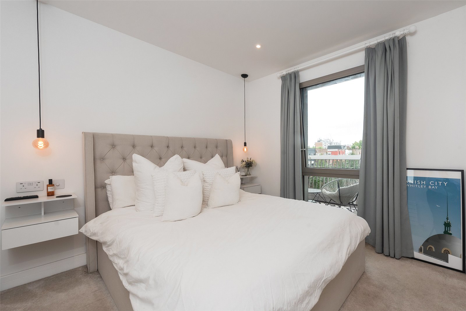 1 Bywell Place, Rathbone Market, Canning Town, E16, photo 4