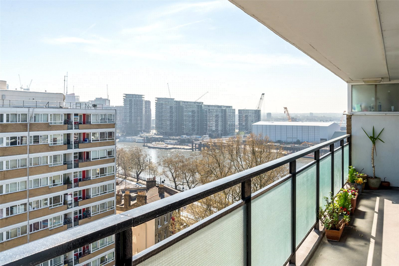Churchill Gardens, Pimlico, SW1V, photo 14
