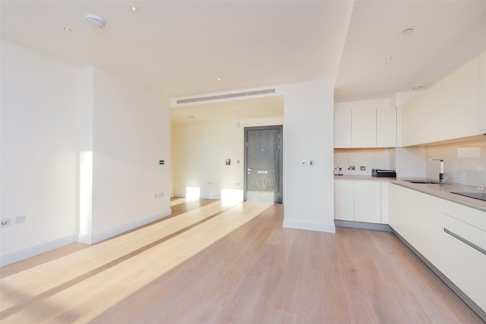 Cascade Court, Vista, 1 Sopwith Way, SW11, photo 9