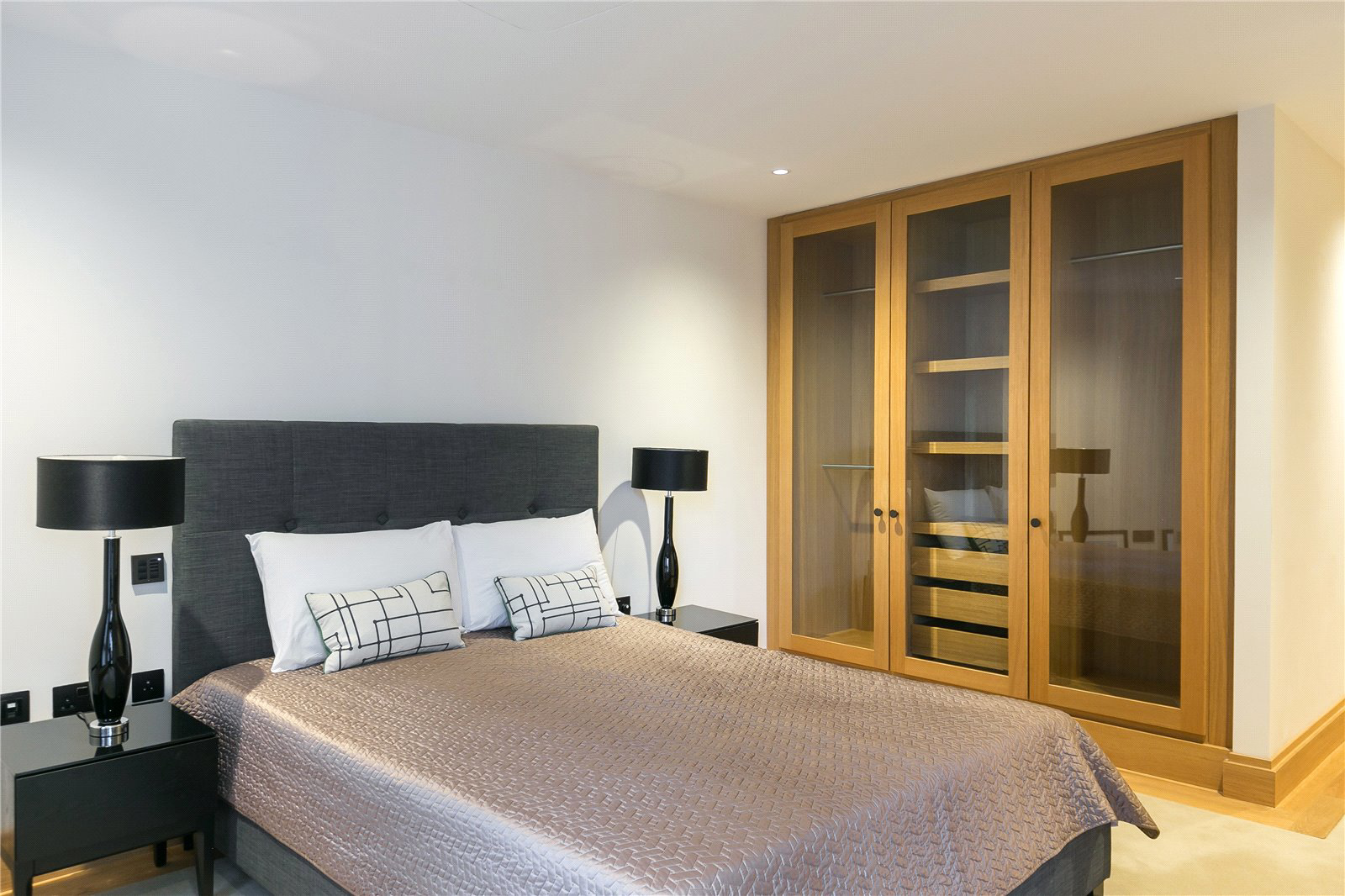 Cleland House, 32 John Islip Street, Westminster, SW1P, photo 9