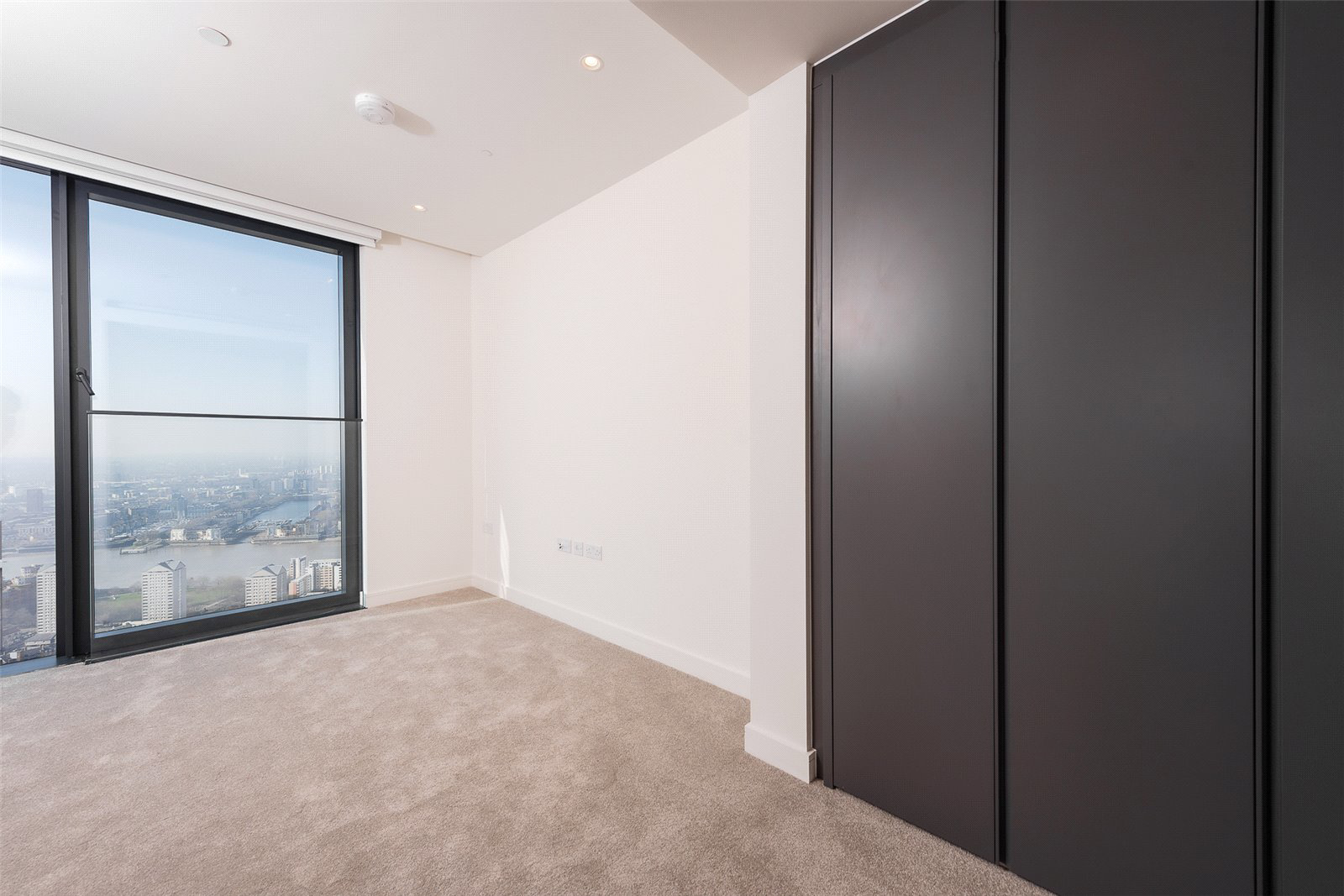 Hampton Tower, 75 Marsh Wall, Canary Wharf, E14, photo 10