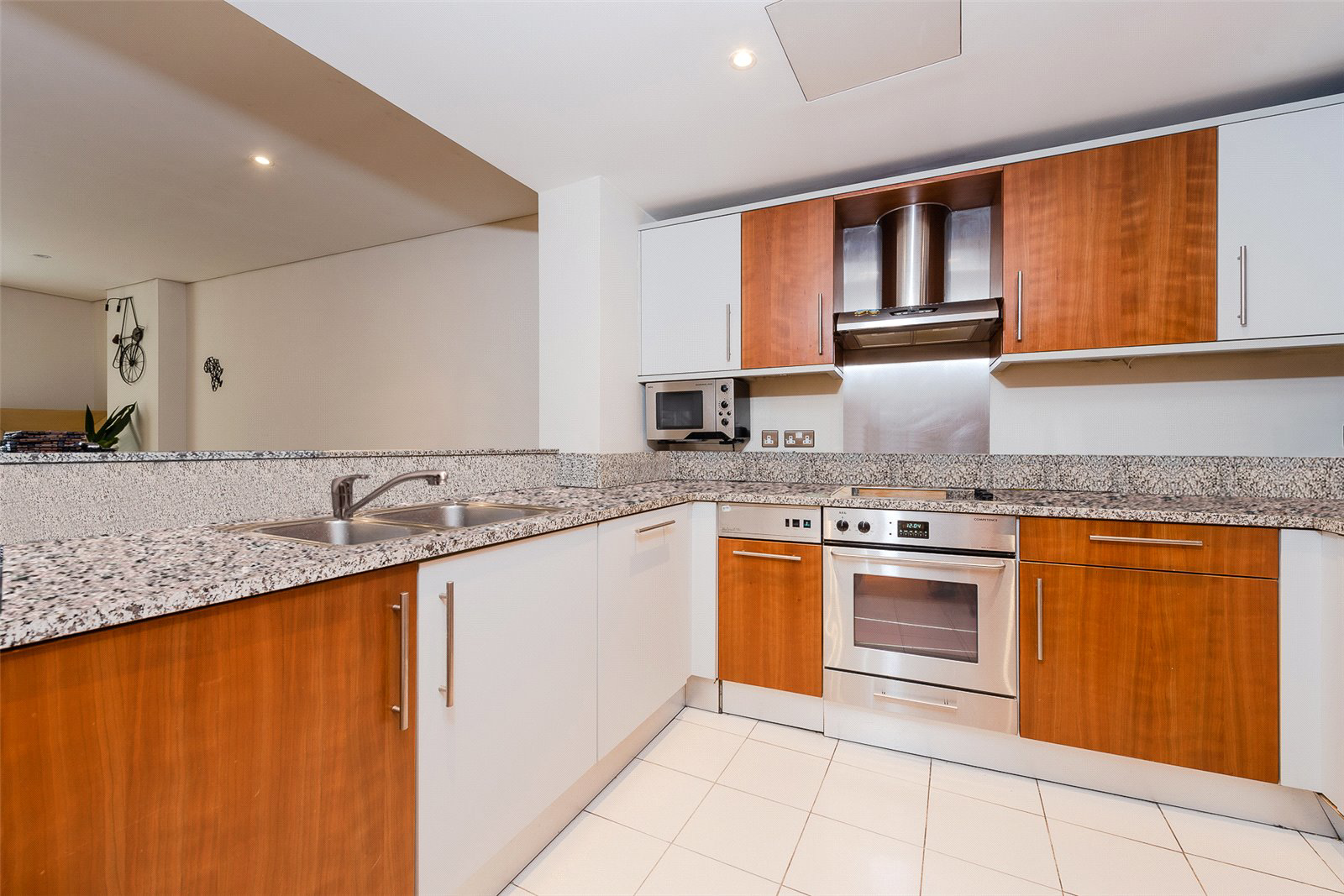 Spice Quay Heights, 32 Shad Thames, Tower Bridge, SE1, photo 3