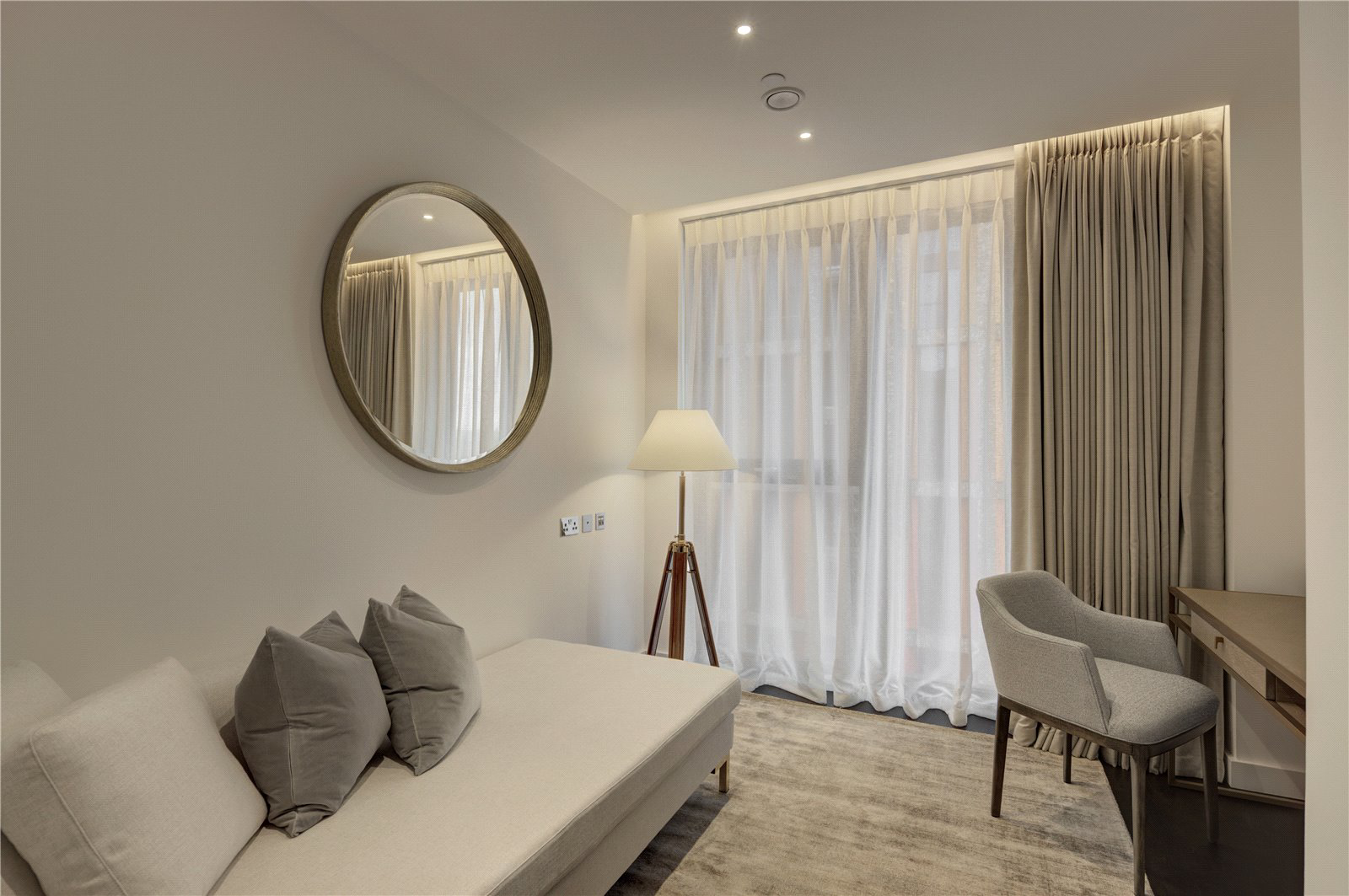 Thornes House, 4 Charles Clowes Walk, Nine Elms, SW11, photo 8