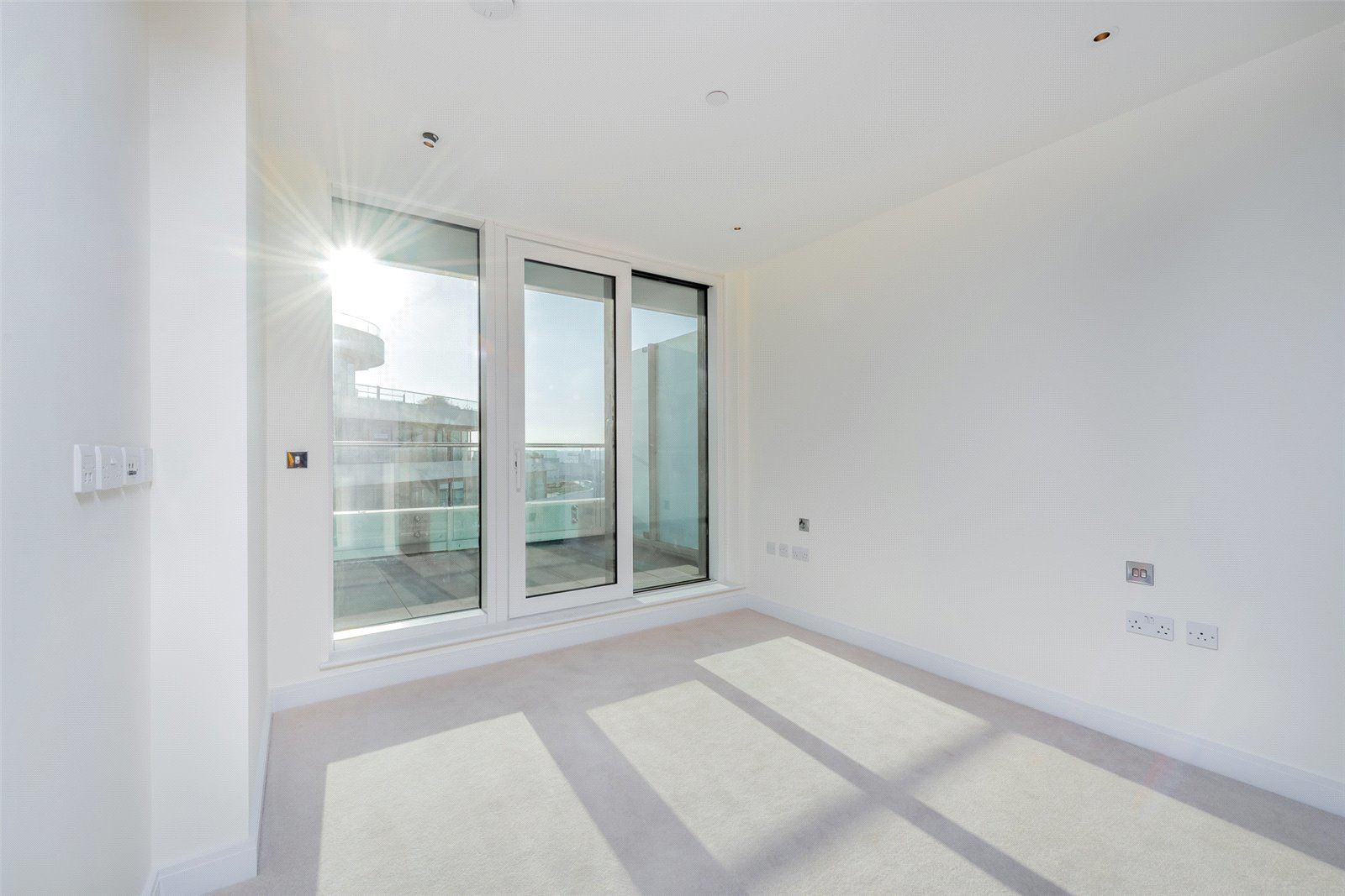 Cascade Court, Vista, 1 Sopwith Way, SW11, photo 10