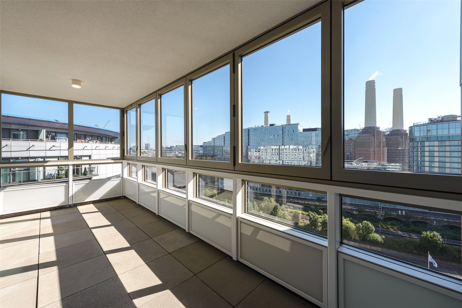 Cascade Court, Vista, Chelsea Bridge Wharf, Battersea, SW11, photo 2