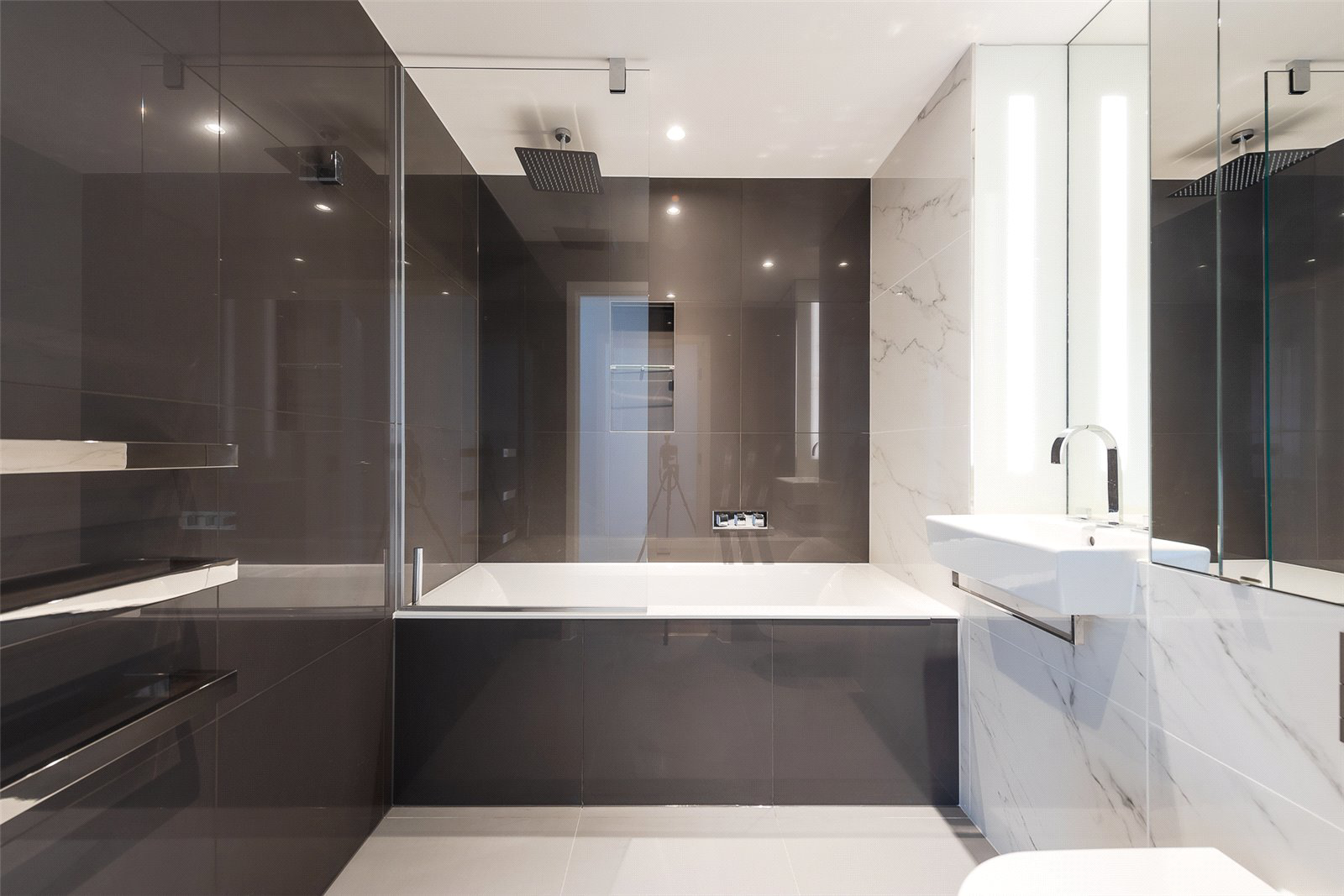 Hampton Tower, 75 Marsh Wall, Canary Wharf, E14, photo 6