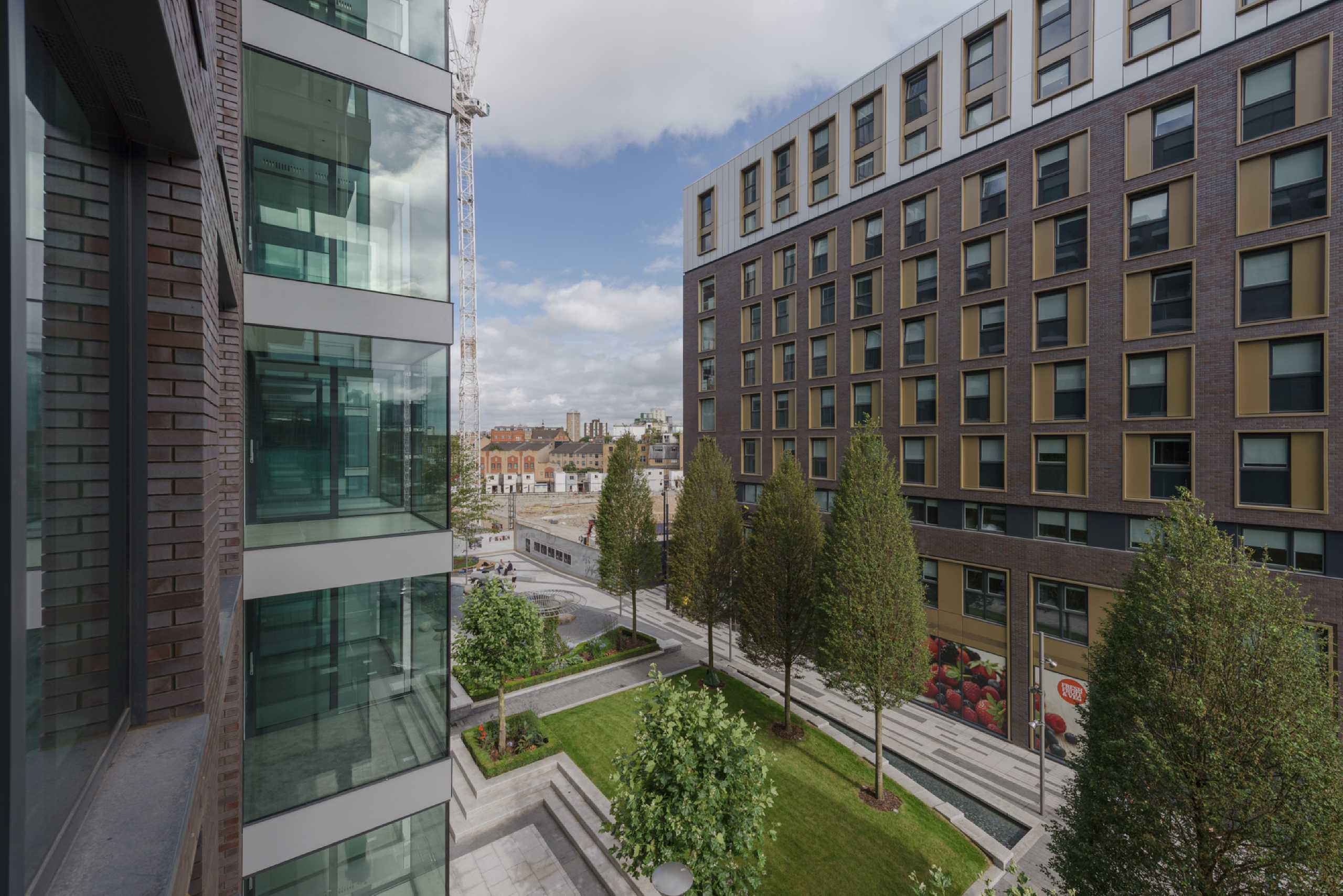Goodman's Fields, Leman Street, Aldgate, London, E1, photo 4