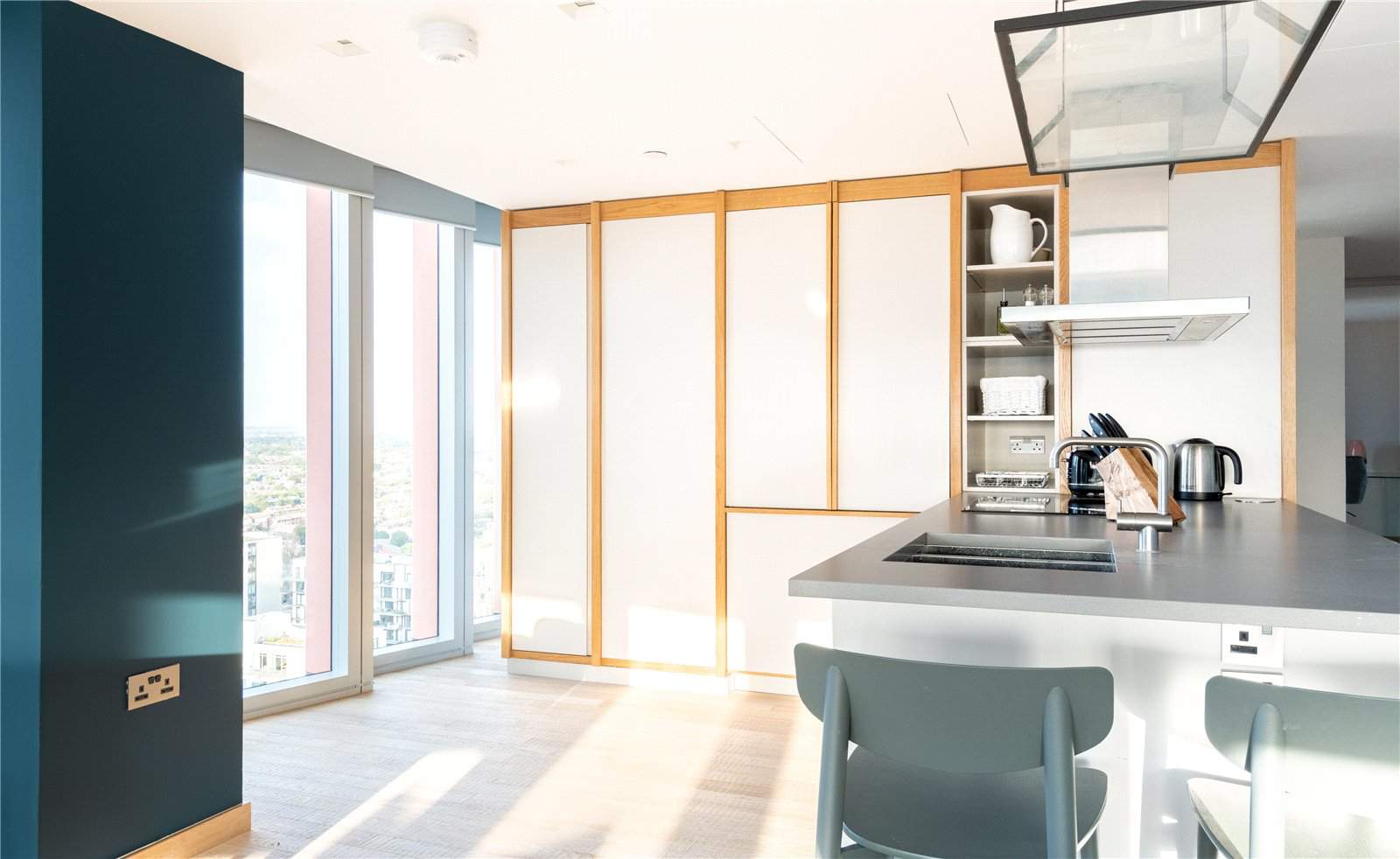 Manhattan Loft Gardens, 22 International Way, Stratford, E20, photo 7