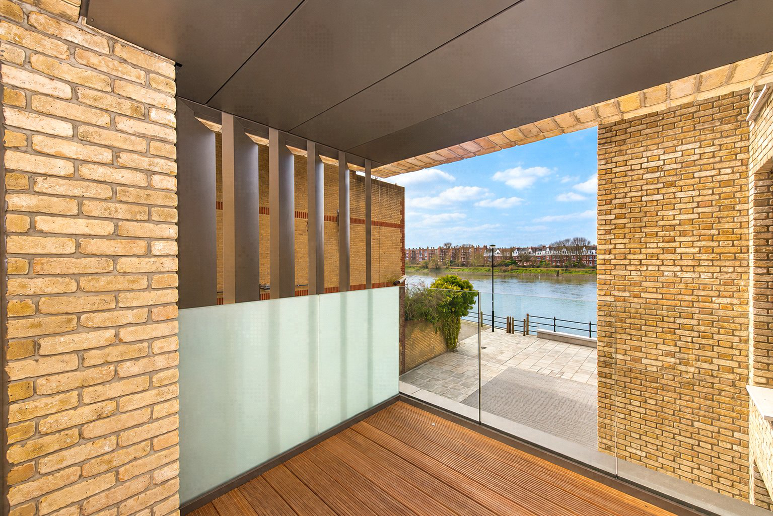Queens Wharf, 2 Crisp Road, Hammersmith, W6, photo 6