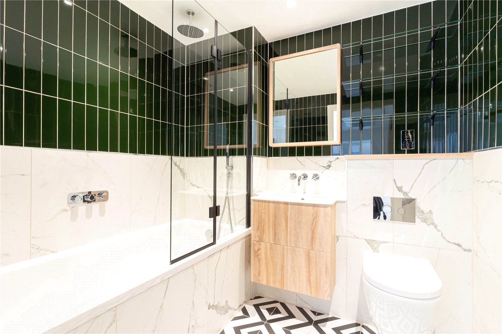 The Arrival, One Clapham, St. John's Hill, SW11, photo 3