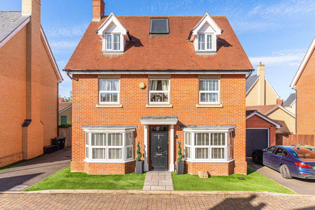 Chapmans Close, Little Canfield, Dunmow, CM6