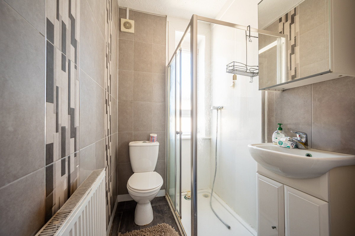 Dirrans Terrace, Kilwinning KA13, photo 9