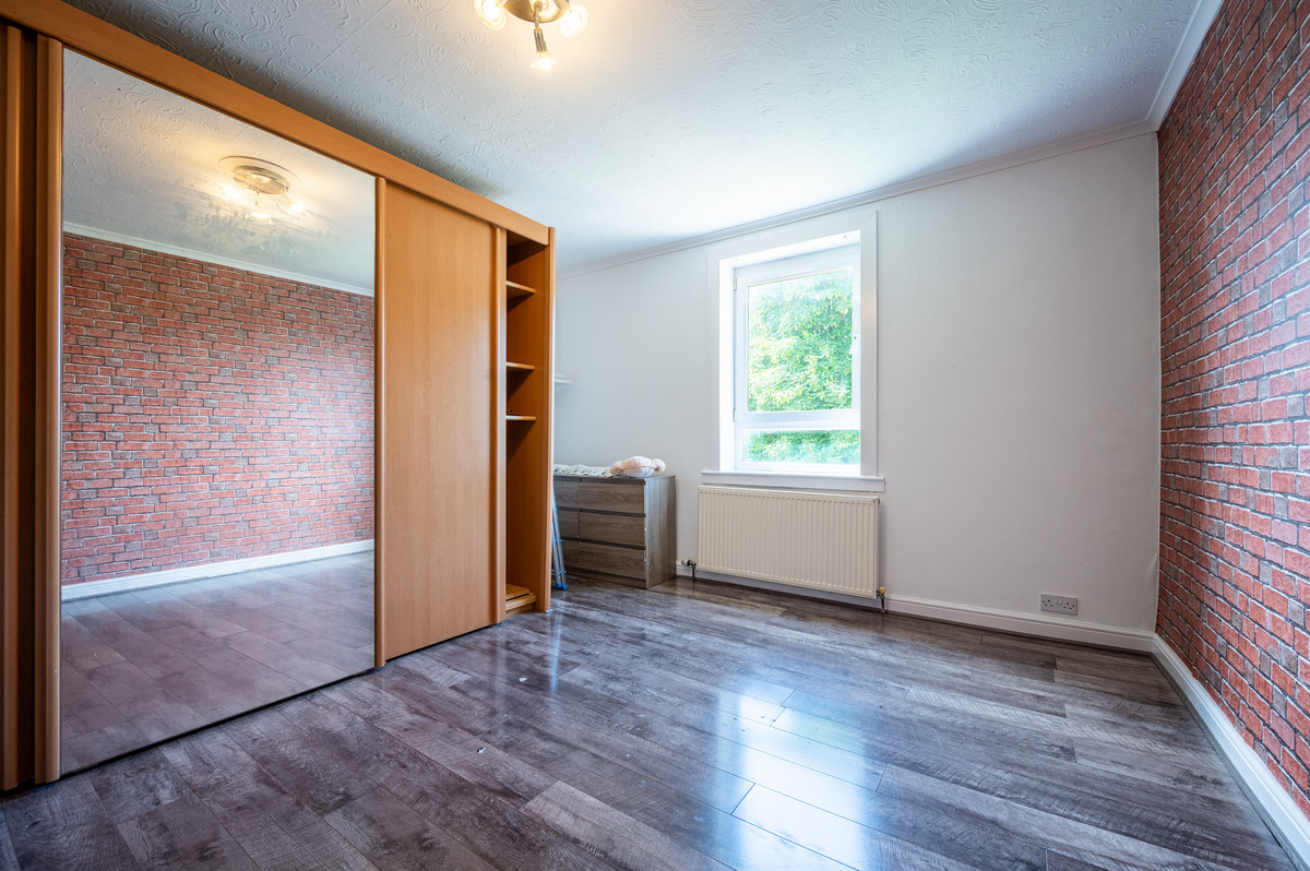 Dirrans Terrace, Kilwinning KA13, photo 8