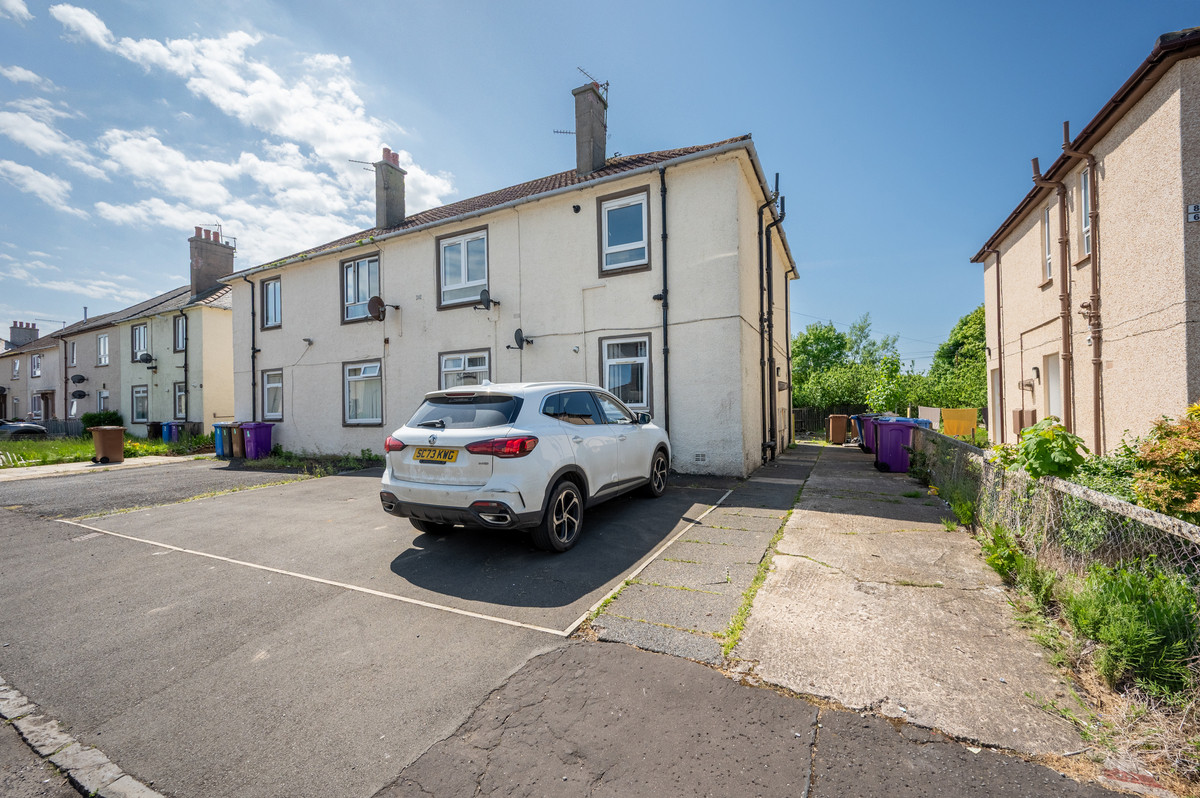 Dirrans Terrace, Kilwinning KA13, photo 11