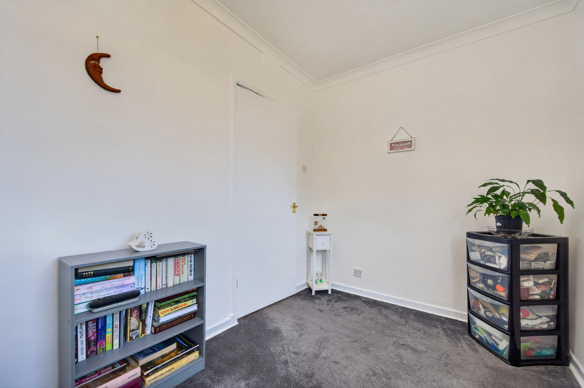 15 Park Lane, Kilsyth G65 0JY, photo 15