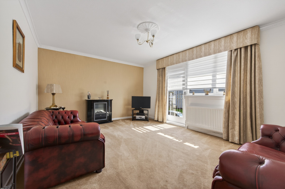 15 Park Lane, Kilsyth G65 0JY, photo 2