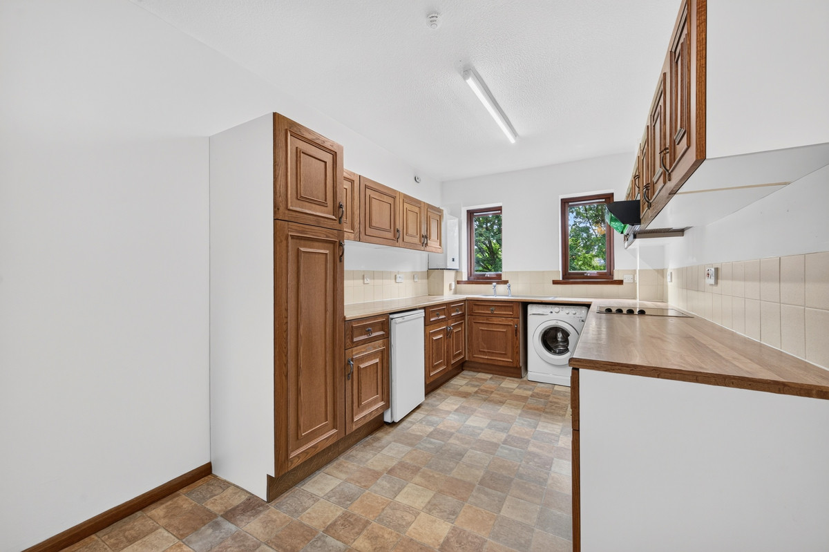 Park View, Strathaven, ML10, photo 5