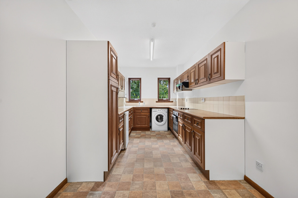 Park View, Strathaven, ML10, photo 6