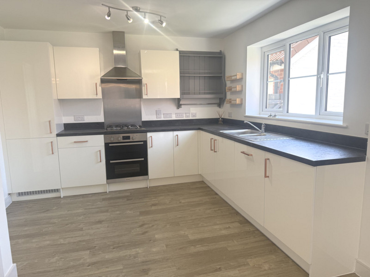 Meadow Brown Close, Thornbury, BS35, photo 5