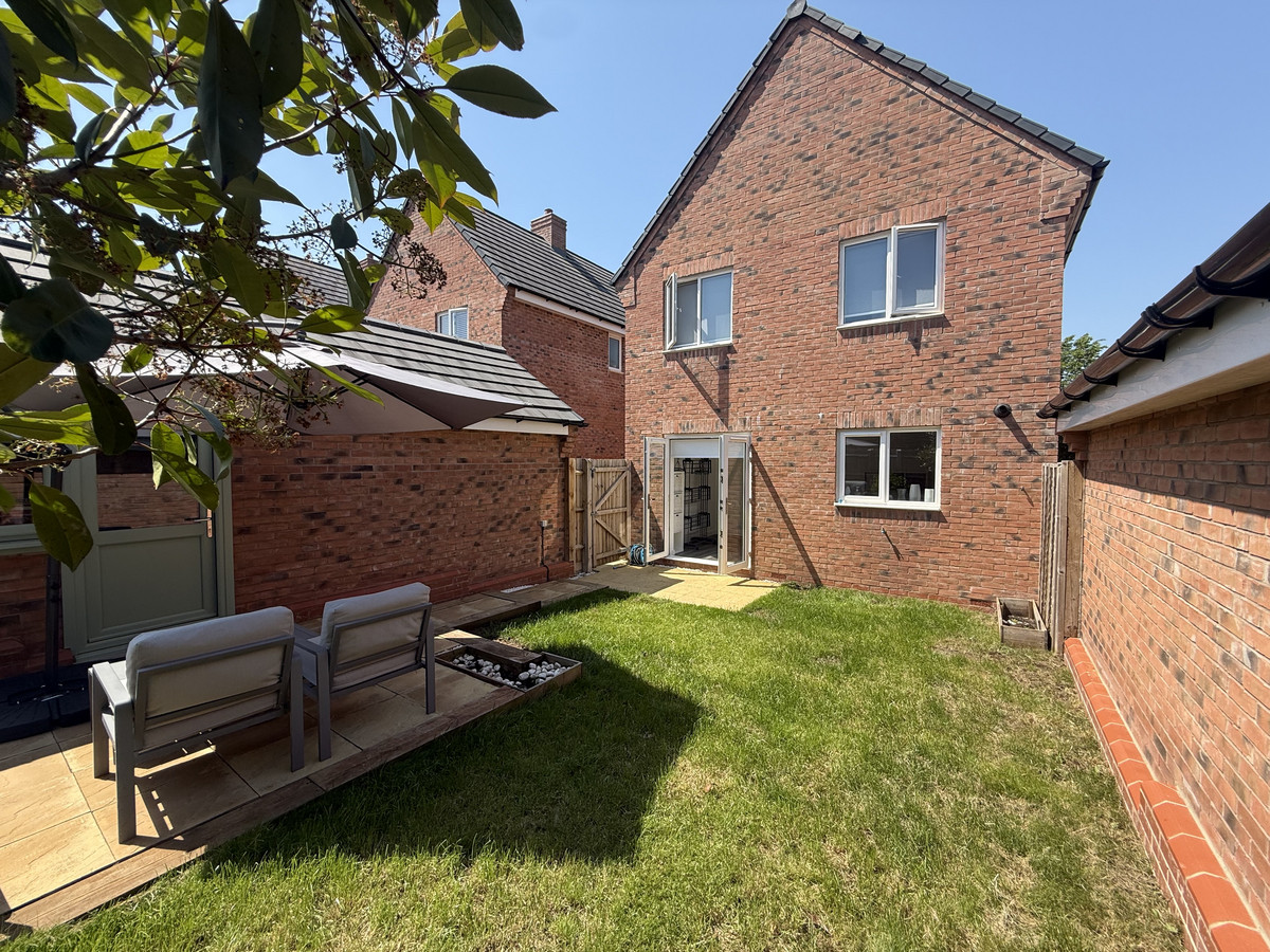 Cleve Wood, Thornbury, BS35
