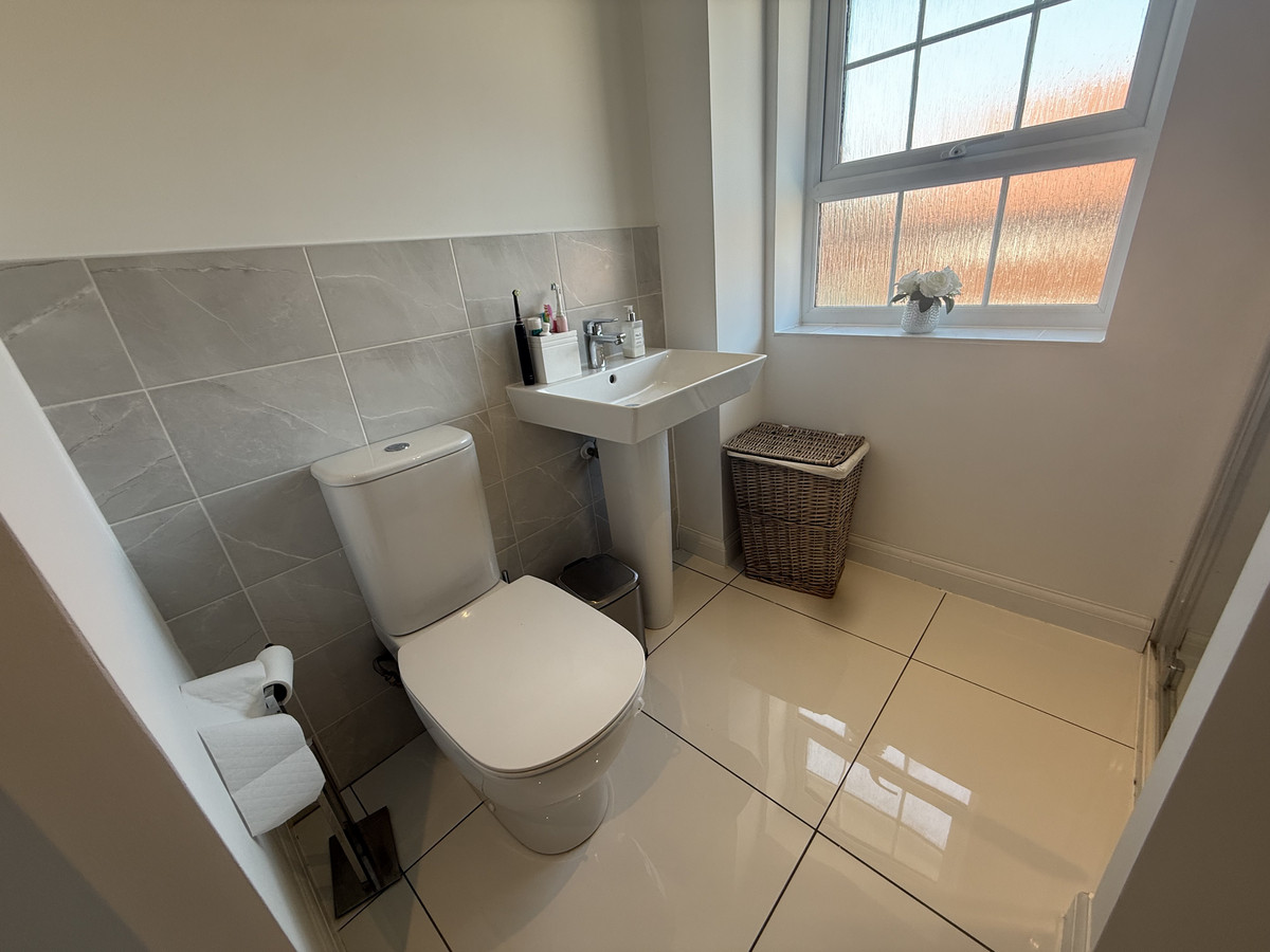 Bramley Road, Thornbury, BS35, photo 10