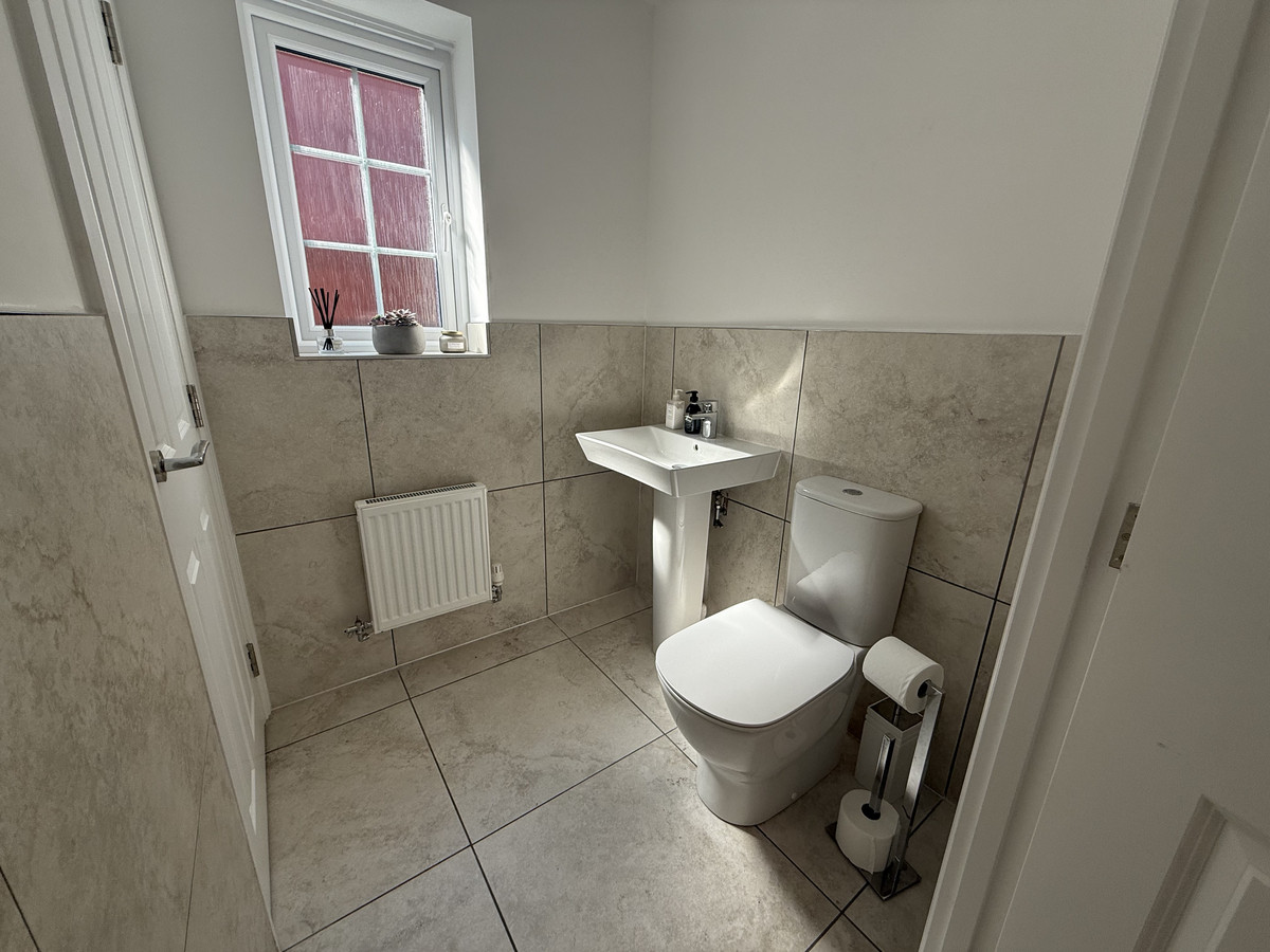 Bramley Road, Thornbury, BS35, photo 7
