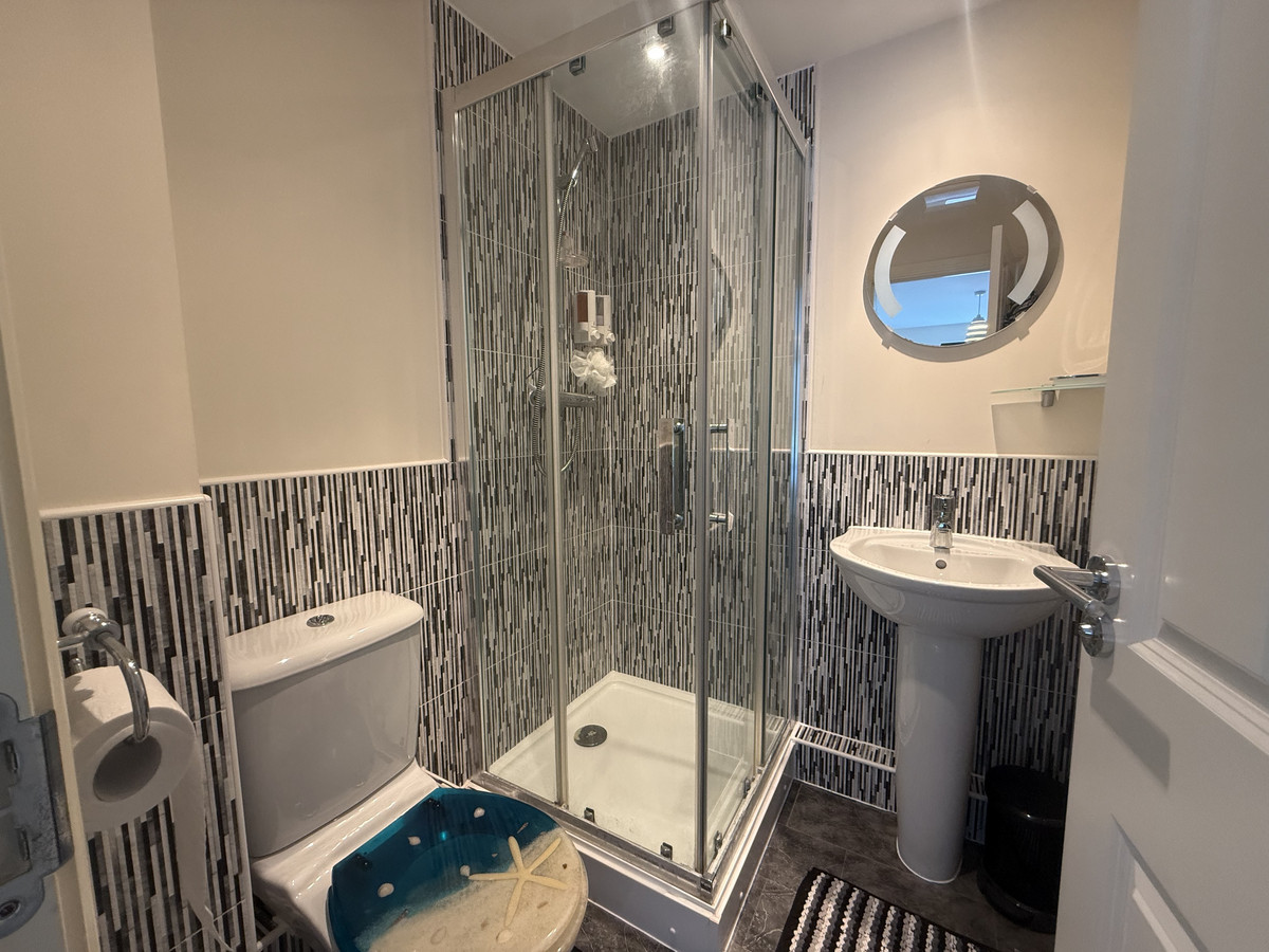 Oak Leaze, Charlton Hayes, BS34, photo 5