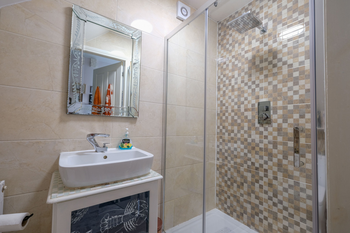 East Lennox Drive, Helensburgh, G84, photo 13