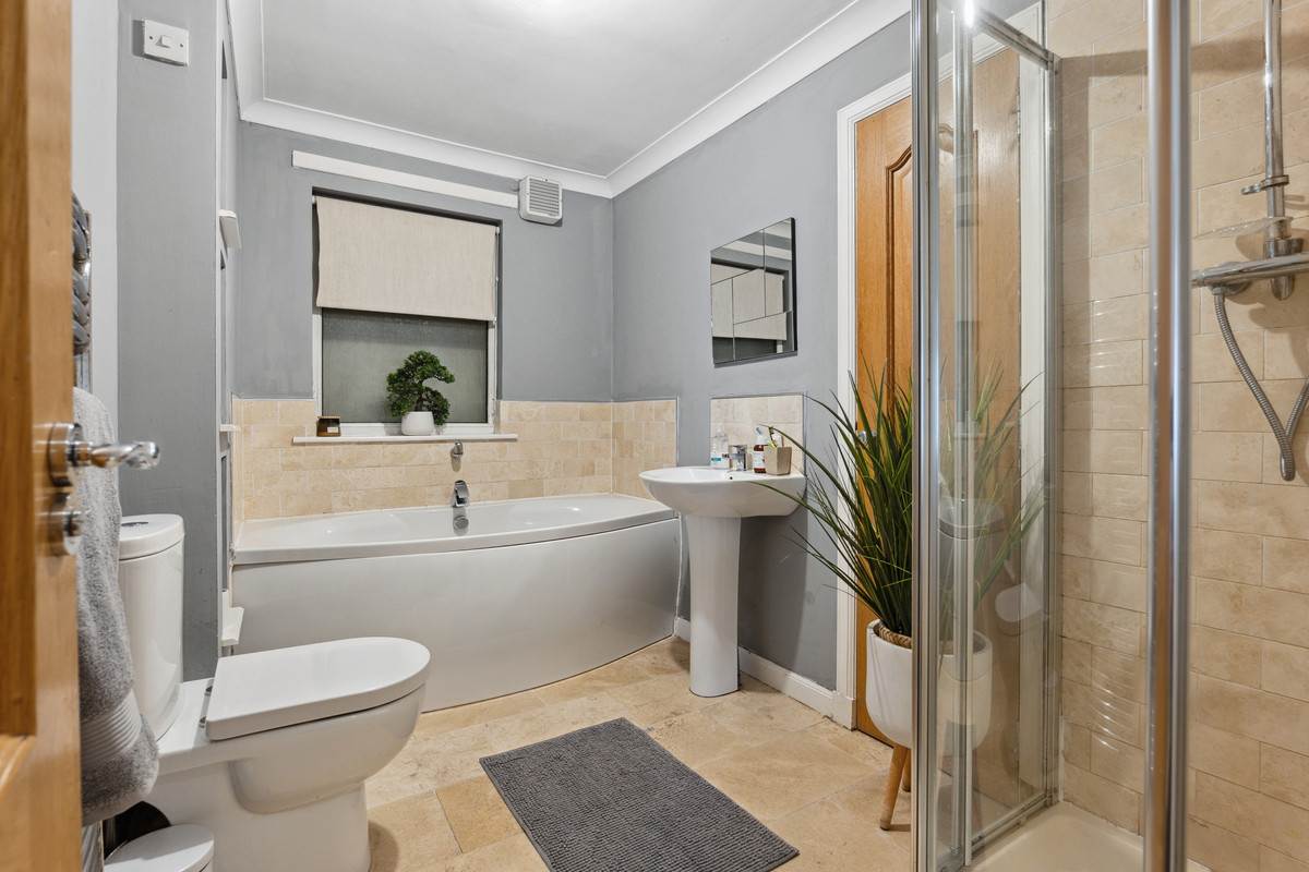 Clem Attlee Gardens, Larkhall, ML9, photo 17