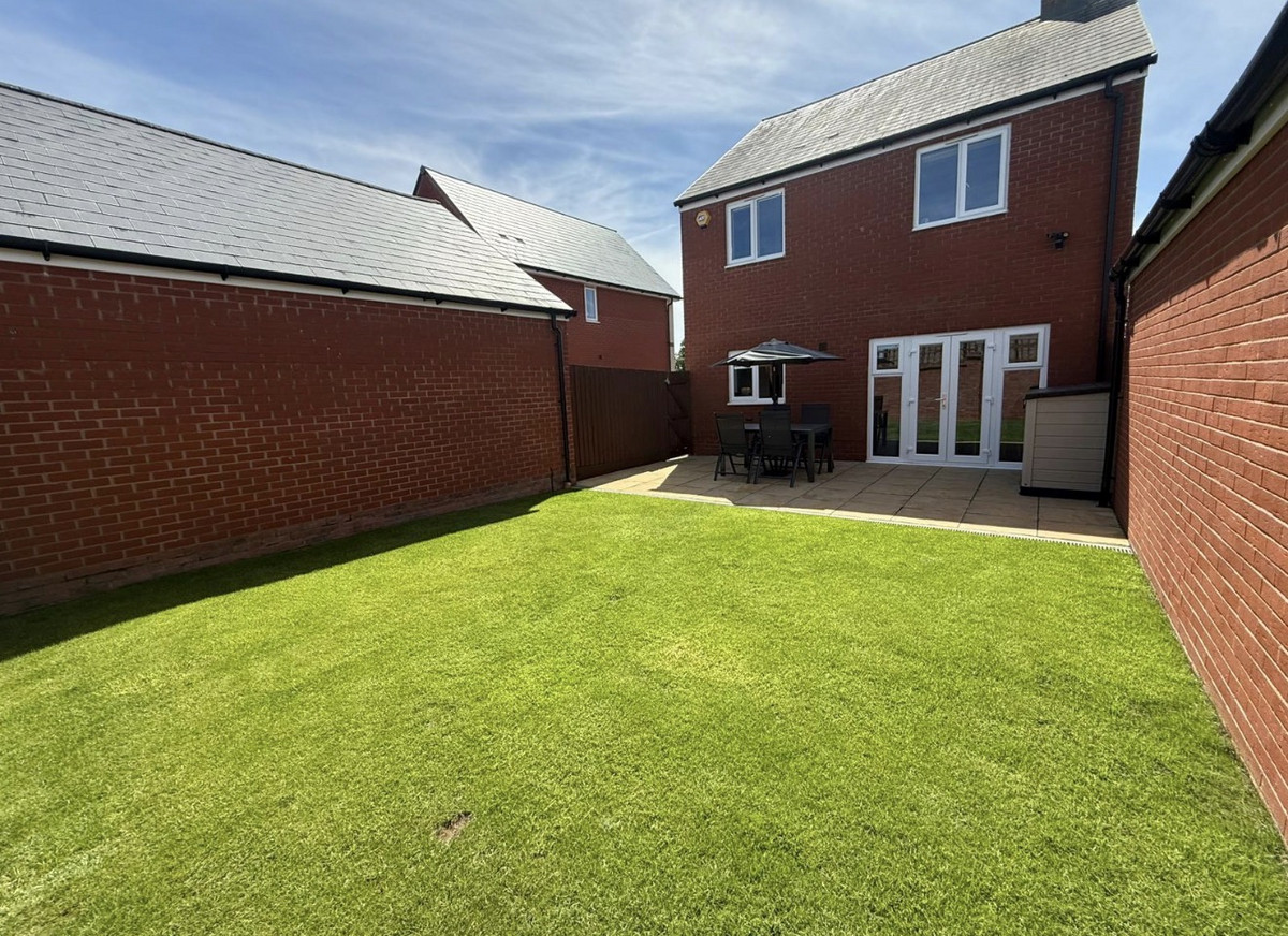 Badger Road, Thornbury, BS35, photo 2