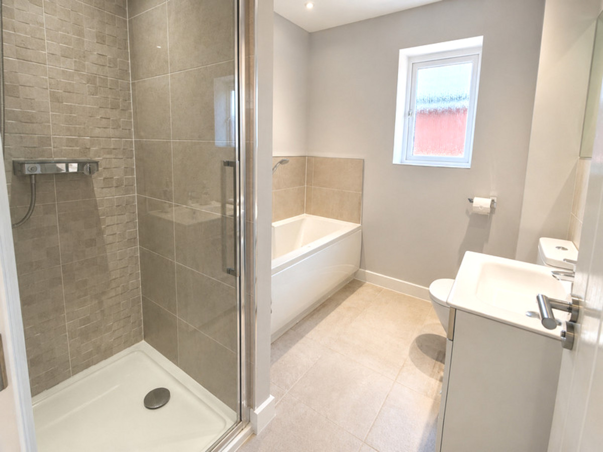 Badger Road, Thornbury, BS35, photo 11