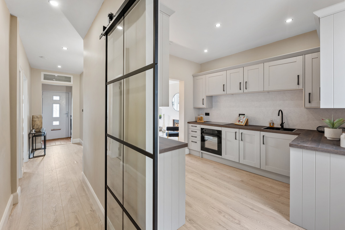 Glasgow Road, Strathaven, ML10, photo 9