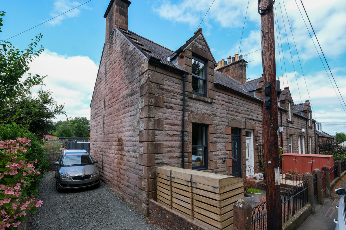 Briarbush, Thornhill, DG3