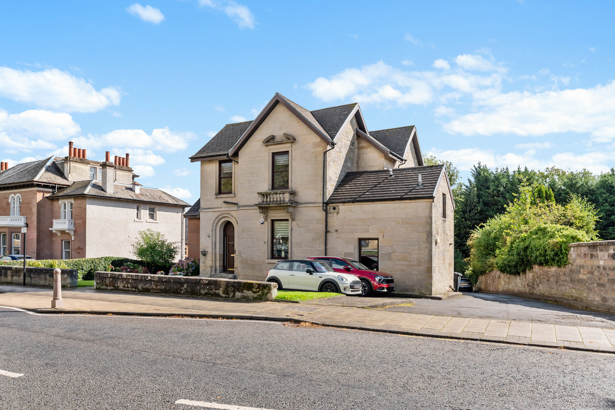 Auchingramont Road