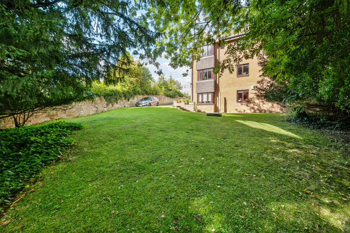 Auchingramont Road, Hamilton, ML3, photo 10