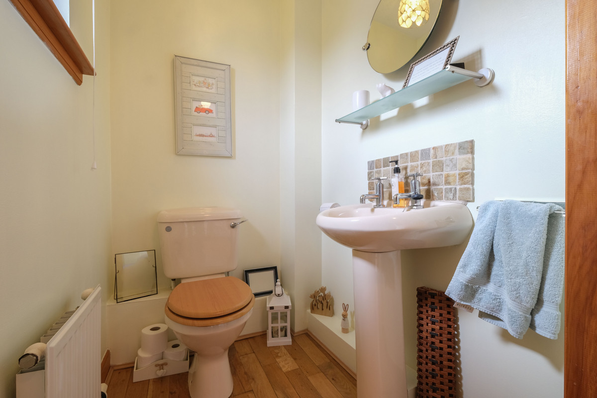 Waugh Road, Thornhill, DG3, photo 12