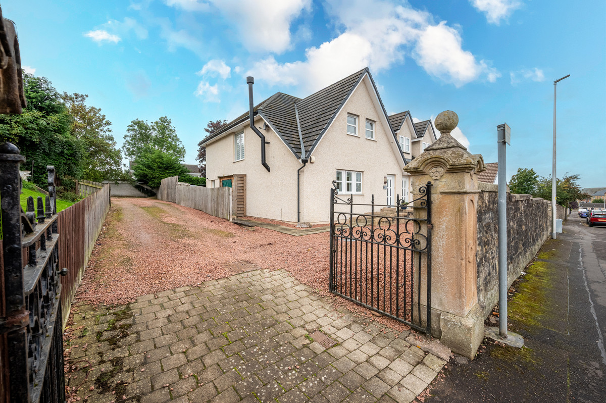 Margaret's Place, Larkhall, ML9, photo 25