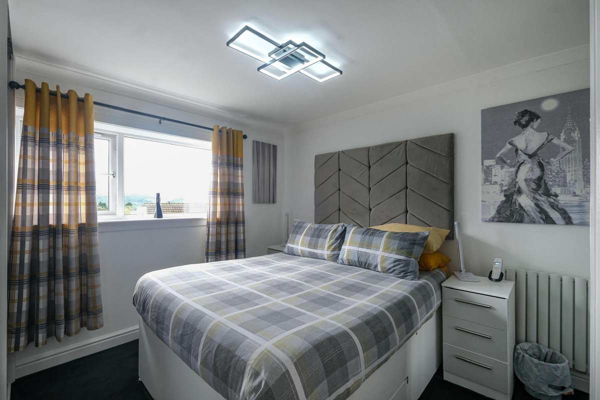 Laggary Road, Rhu, G84, photo 12
