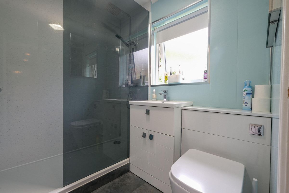Laggary Road, Rhu, G84, photo 18