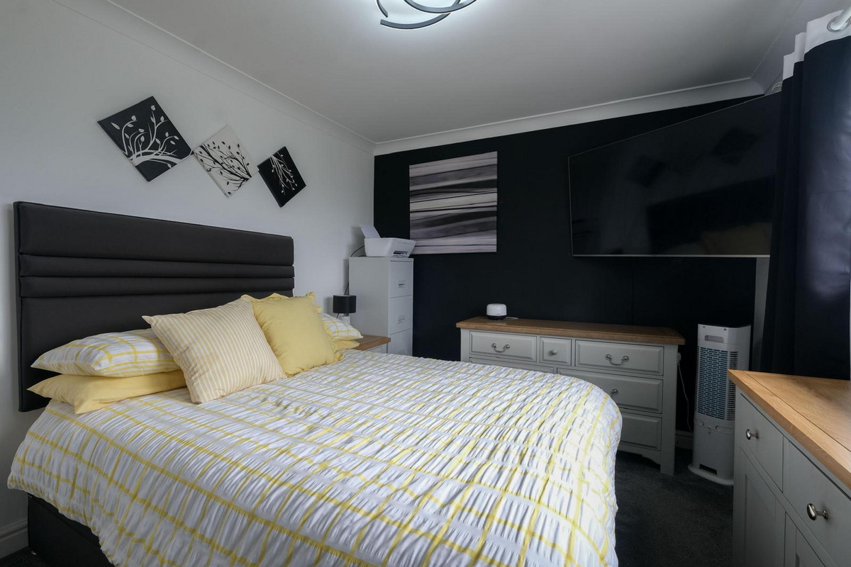 Laggary Road, Rhu, G84, photo 15