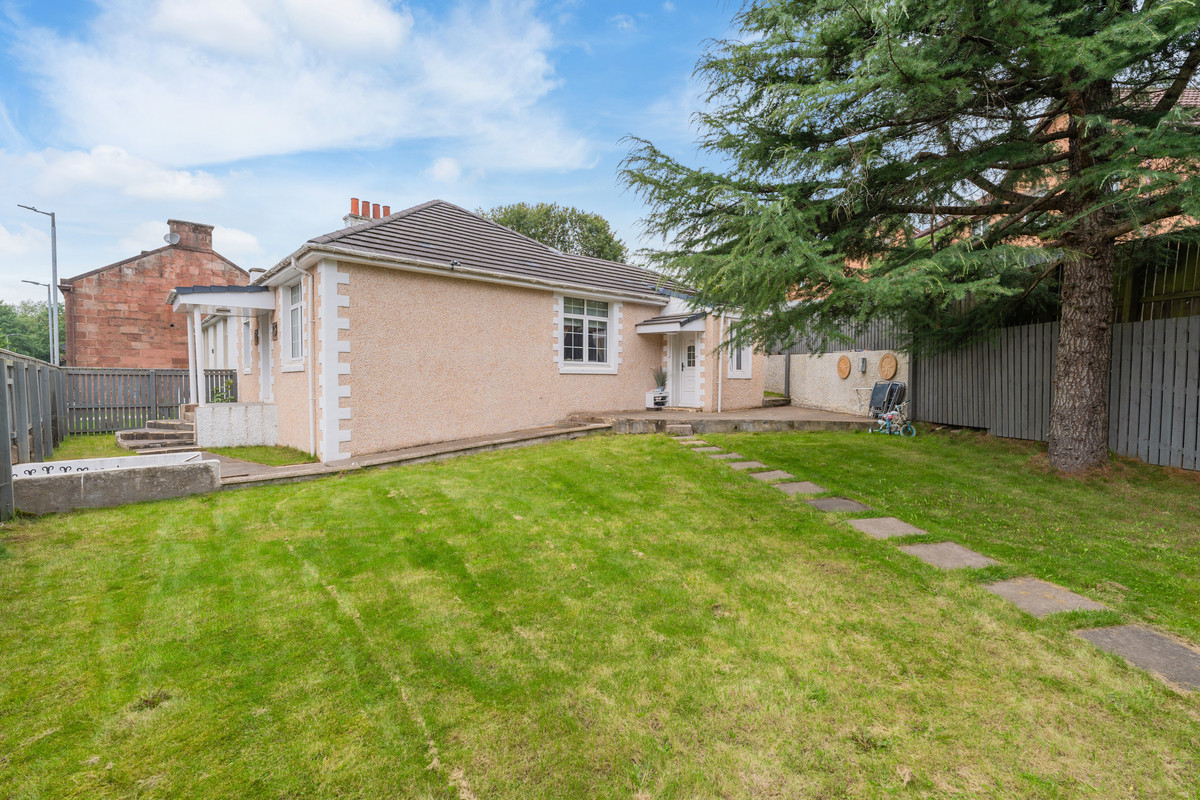 Hamilton Road, Uddingston, G71