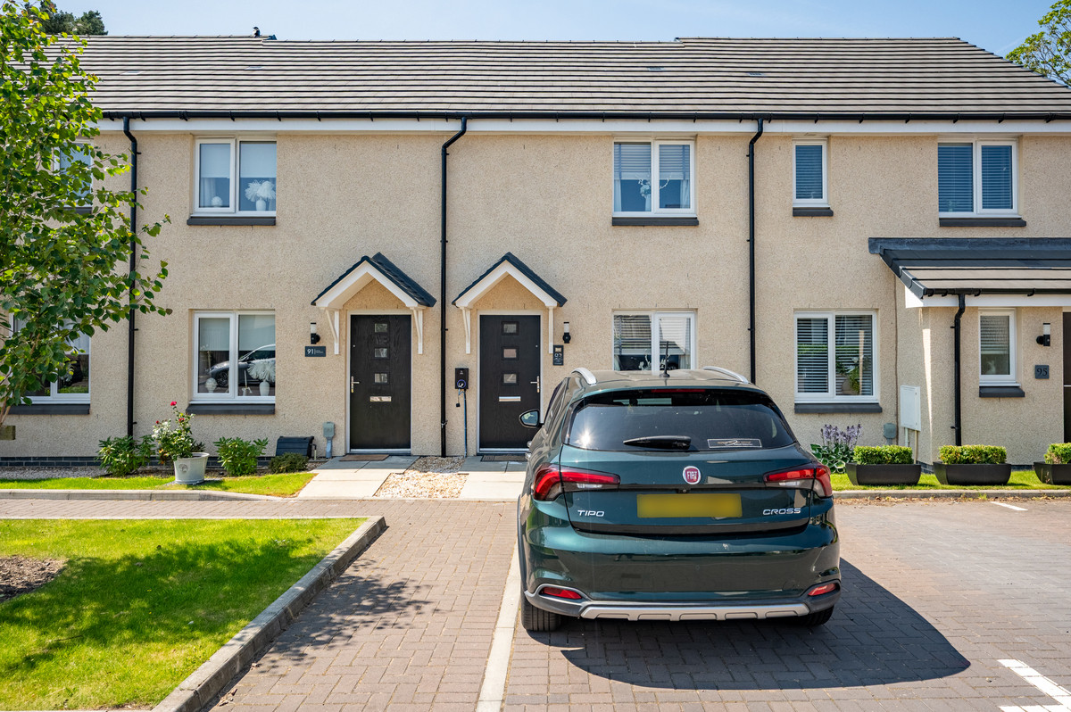Lotus Crescent, Cleland, ML1
