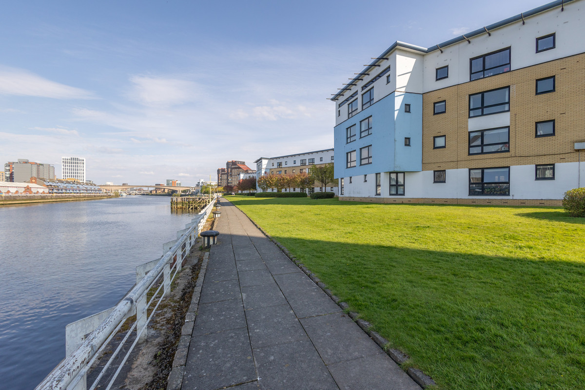 Mavisbank Gardens, Glasgow, G51