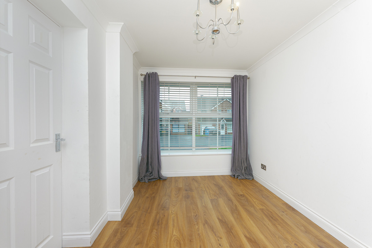 Strathallan Avenue, Glasgow, G75, photo 2