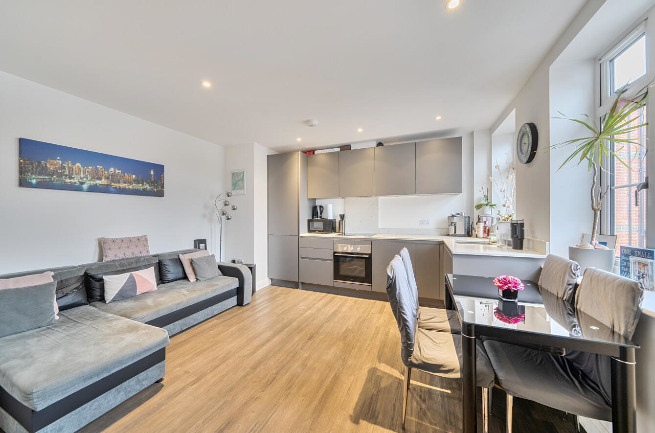 Compass House, Stanmore, HA7, photo 2