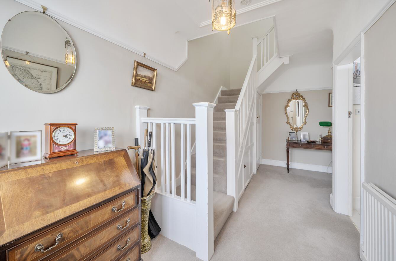 Kenton Lane, Harrow, HA3, photo 5