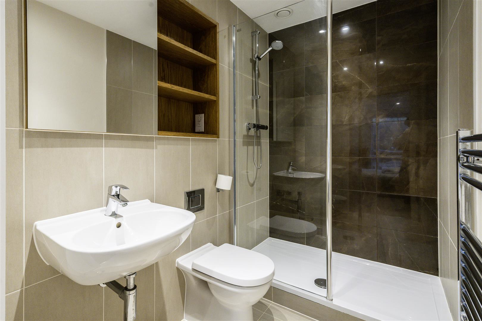 Carnarvon Court, Stanmore, HA7, photo 10