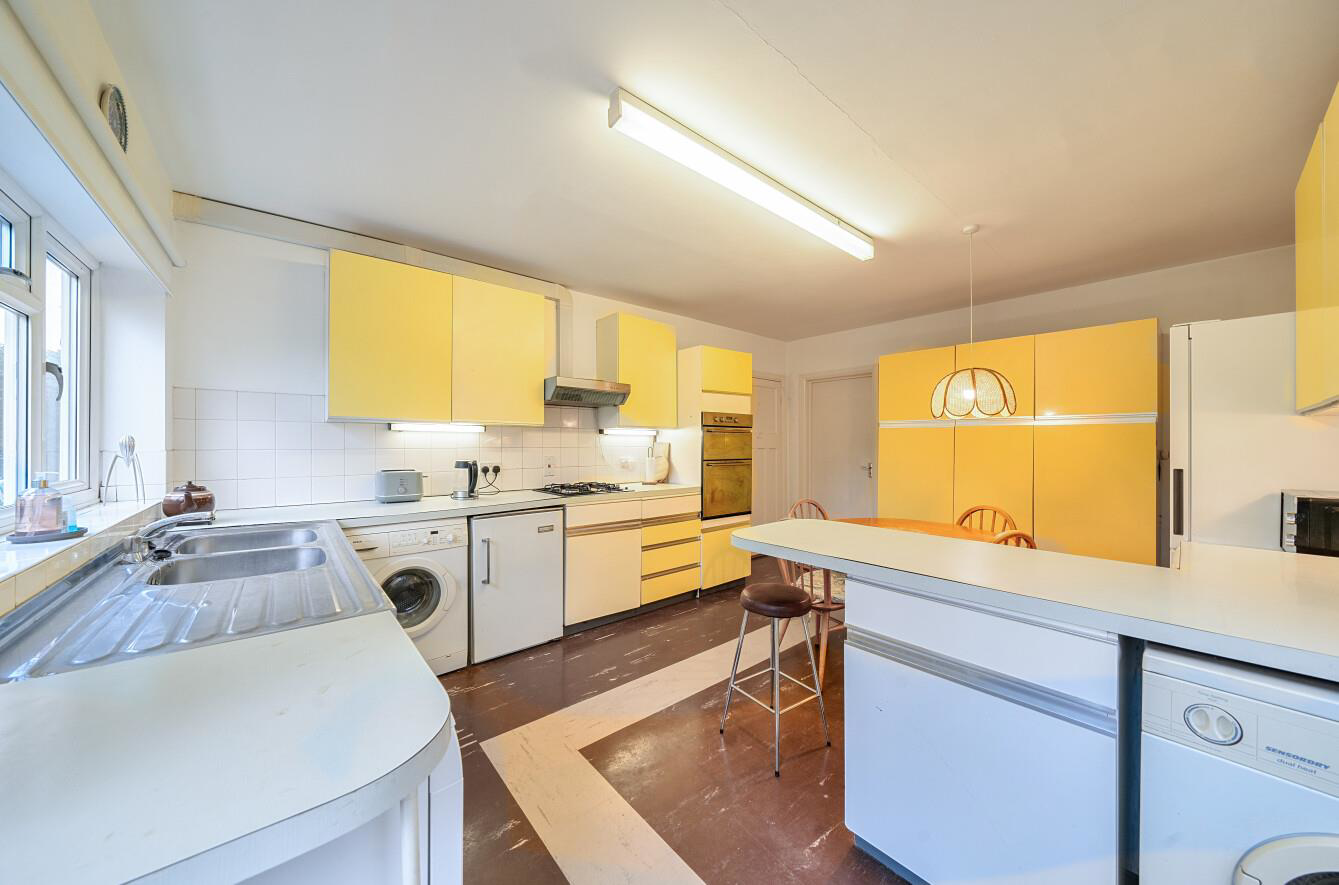 Chiltern Avenue, Bushey, WD23, photo 14