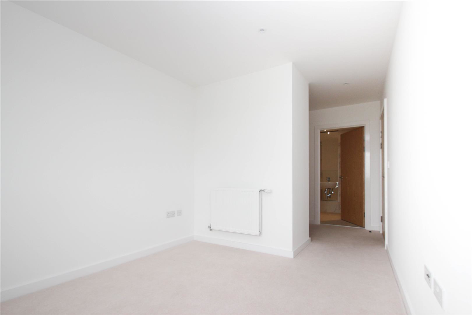 Royal Court, Stanmore, HA7, photo 5